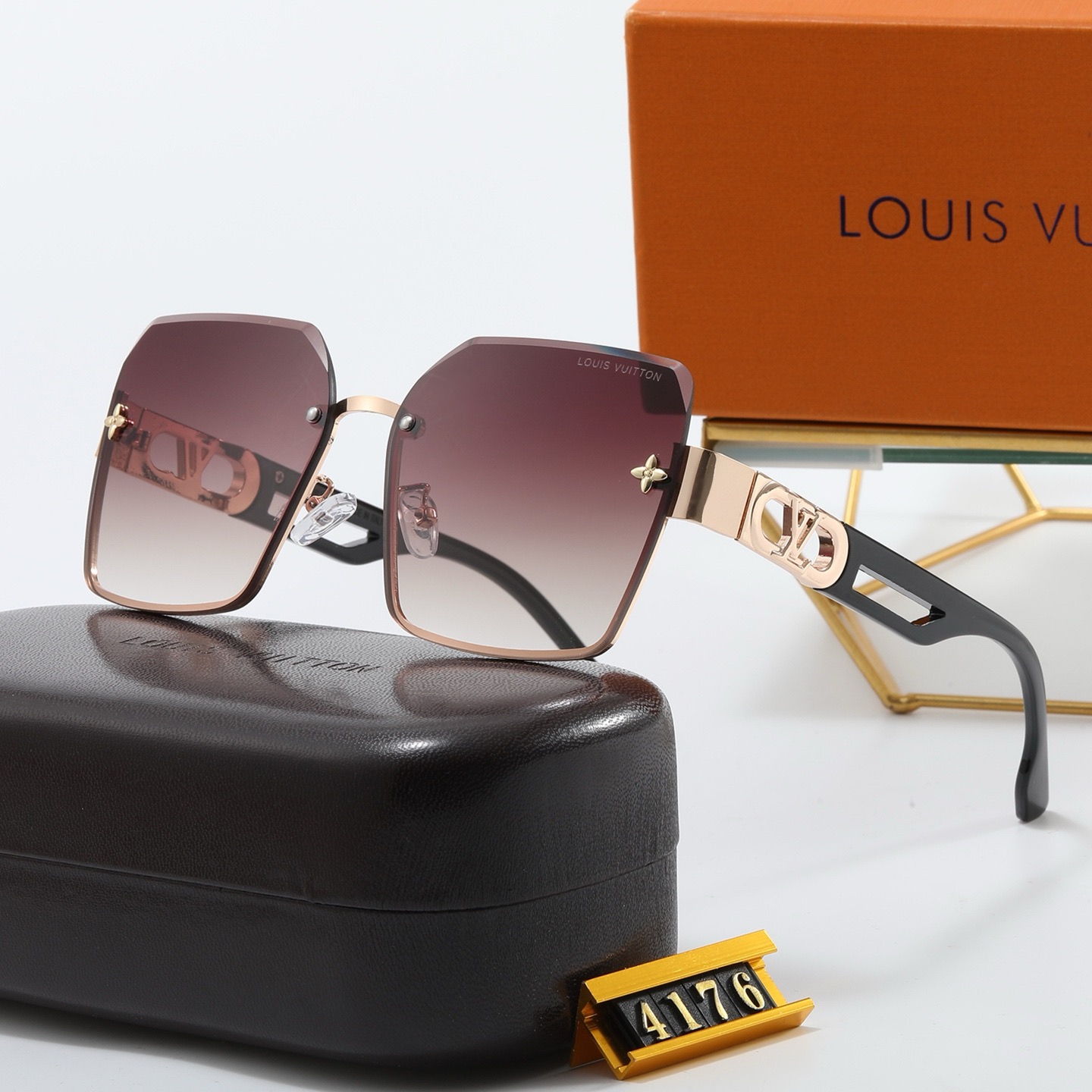 Louis Vuitton sunglasses-LV115623D